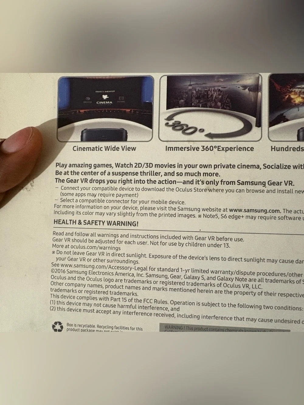 The Samsung Gear VR oculus headset 2015 no remote included